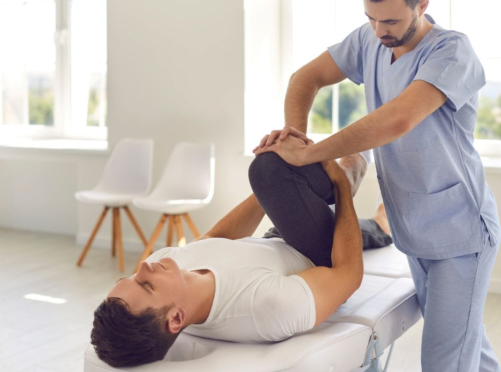 A fisioterapia no futebol é uma área especializada que tem como objetivo cuidar da saúde física dos jogadores, promovendo o equilíbrio entre desempenho esportivo e prevenção de lesões.