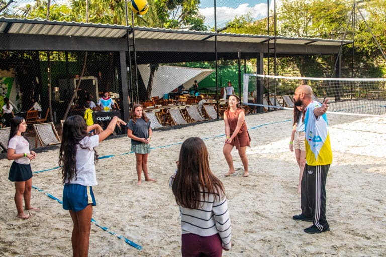 Melhores brincadeiras para festa infantil ao ar livre